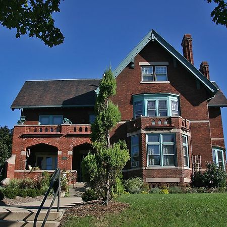 The Brumder Mansion Milwaukee Exterior foto