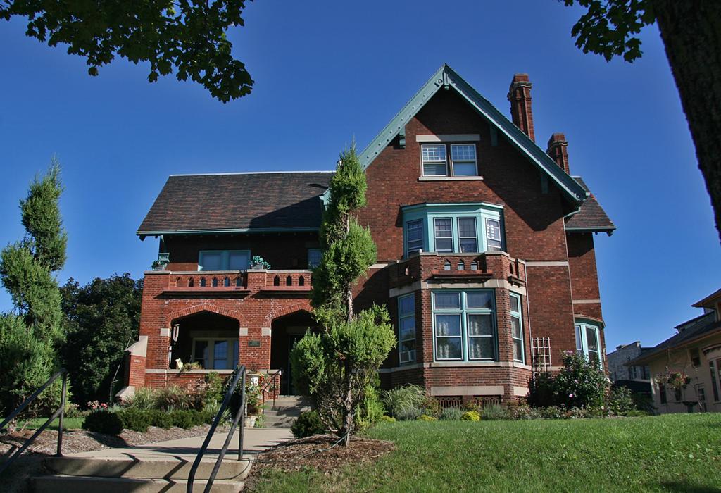 The Brumder Mansion Milwaukee Exterior foto